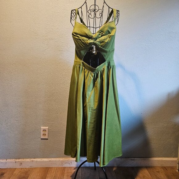 Pinup Girl Clothing Renee Dress- Olive - Picture 2 of 4